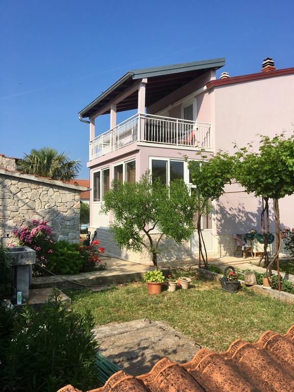 Krkahaus Hotel Lozovac Buitenkant foto