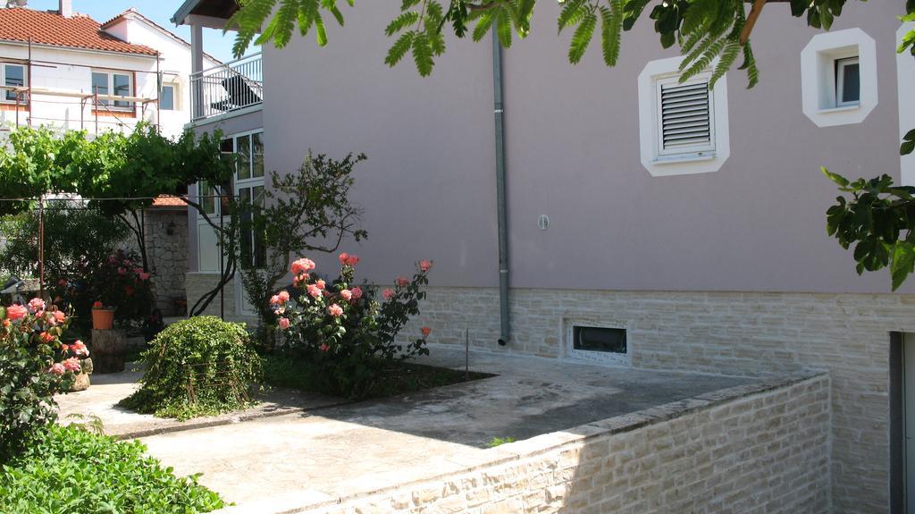 Krkahaus Hotel Lozovac Buitenkant foto