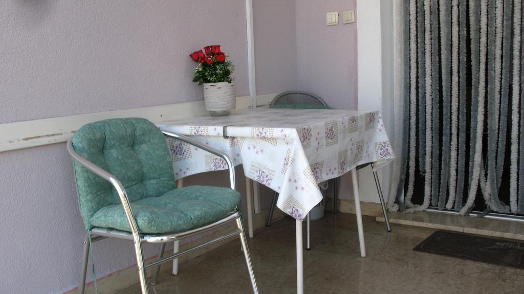 Krkahaus Hotel Lozovac Buitenkant foto